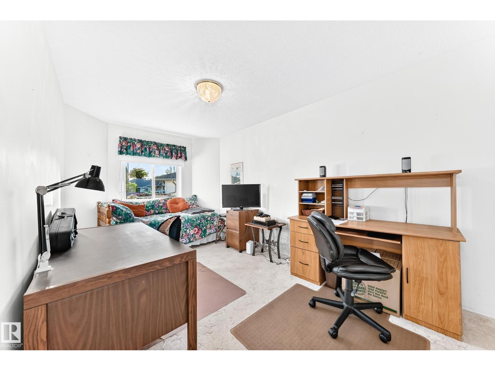 111 LAKESIDE PL - 28