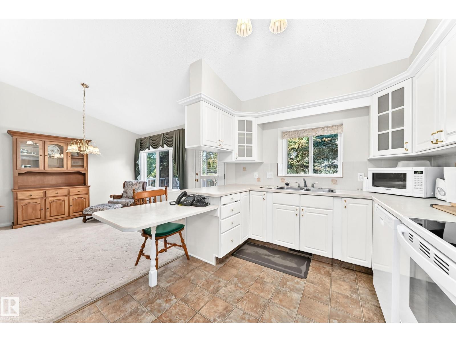 111 LAKESIDE PL - 7