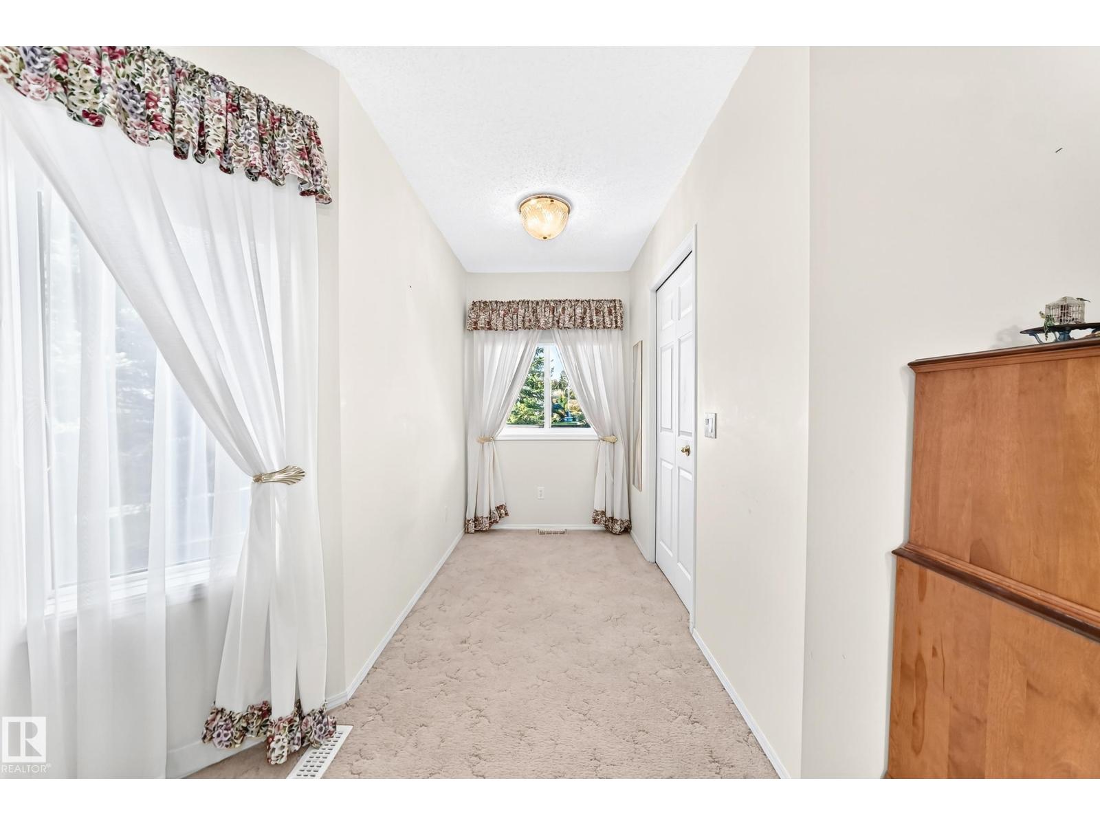 111 LAKESIDE PL - 24