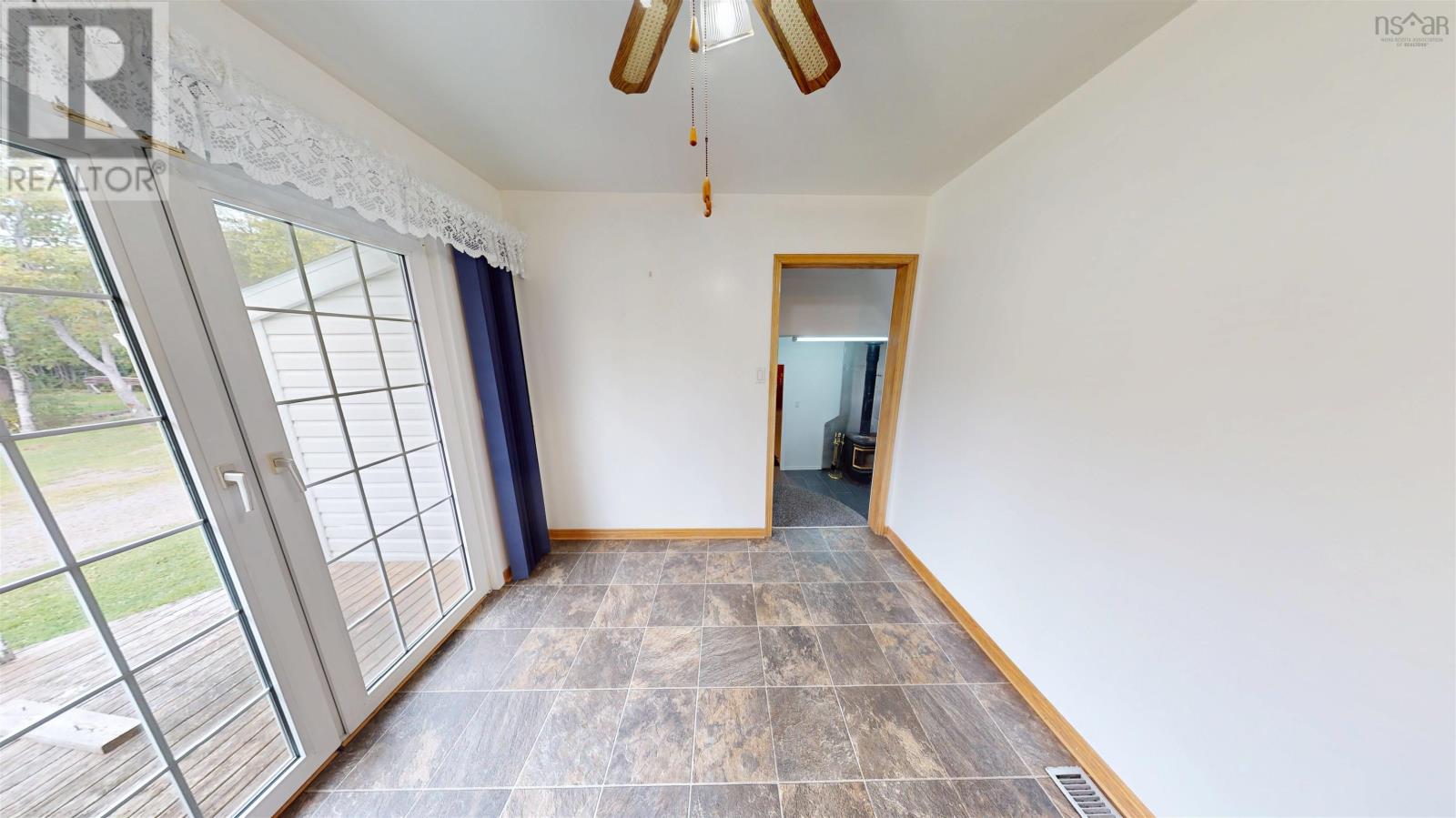 2209 Lingan Road - 8