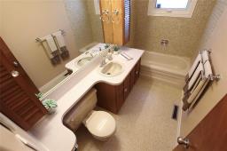 Recreation room - 203 Harold Avenue, Winnipeg, MB R2C2C7 Photo 7
