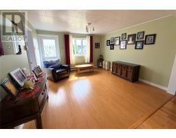 242 Main Street thumbnail 11