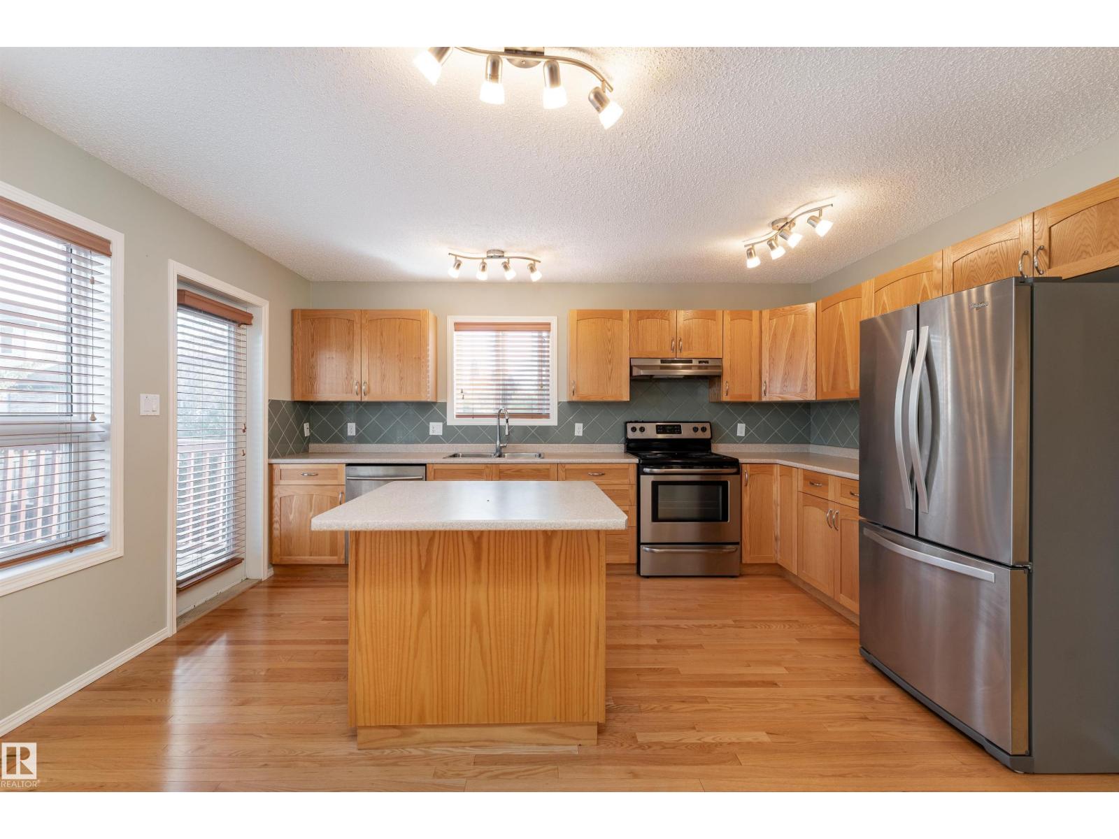 812 BARNES LINK SW - 3