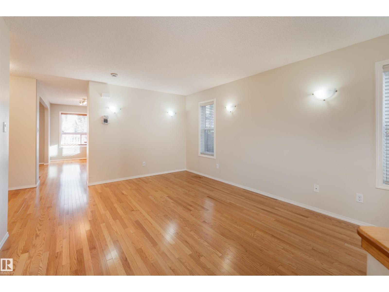812 BARNES LINK SW - 15