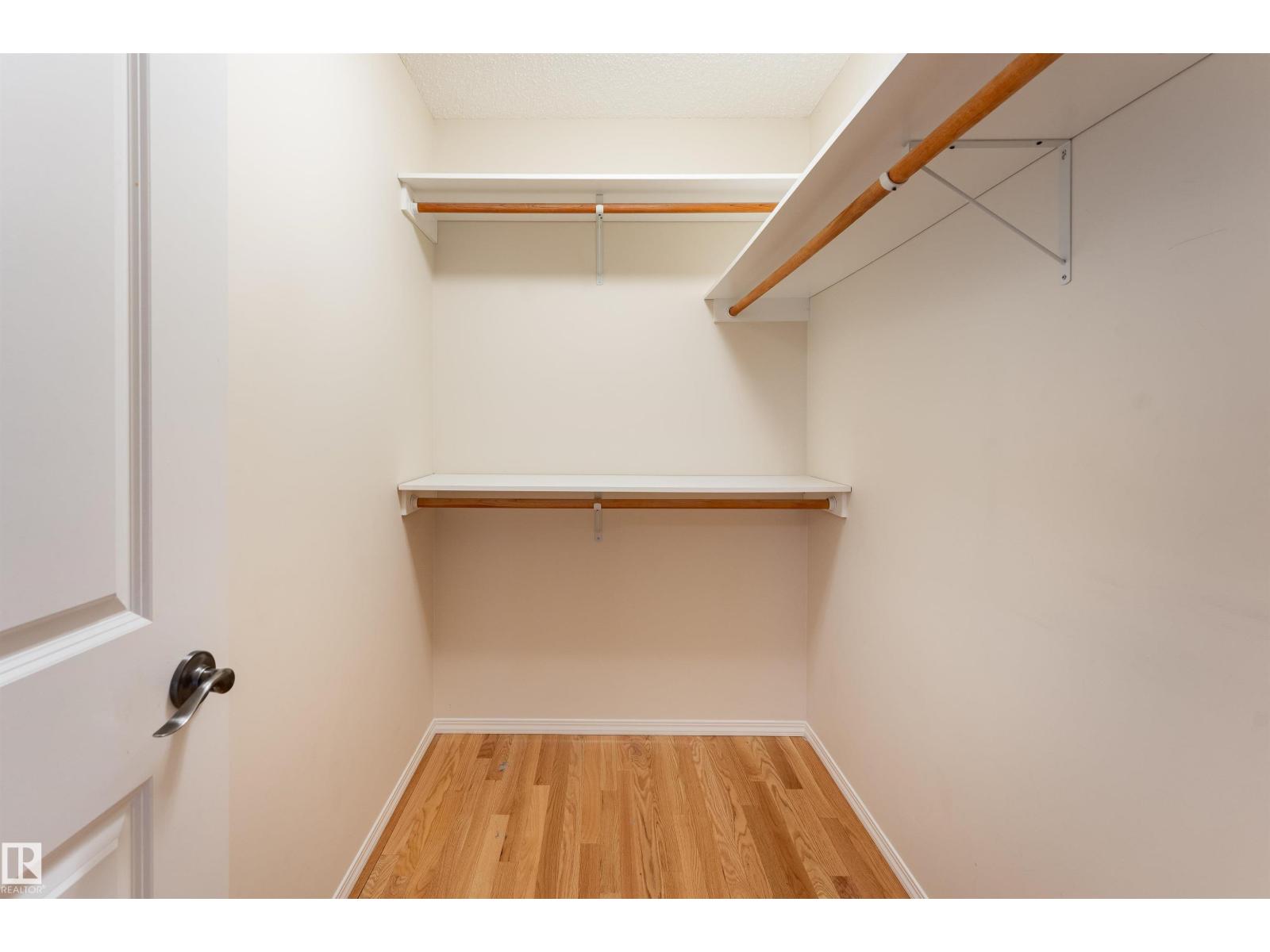 812 BARNES LINK SW - 16