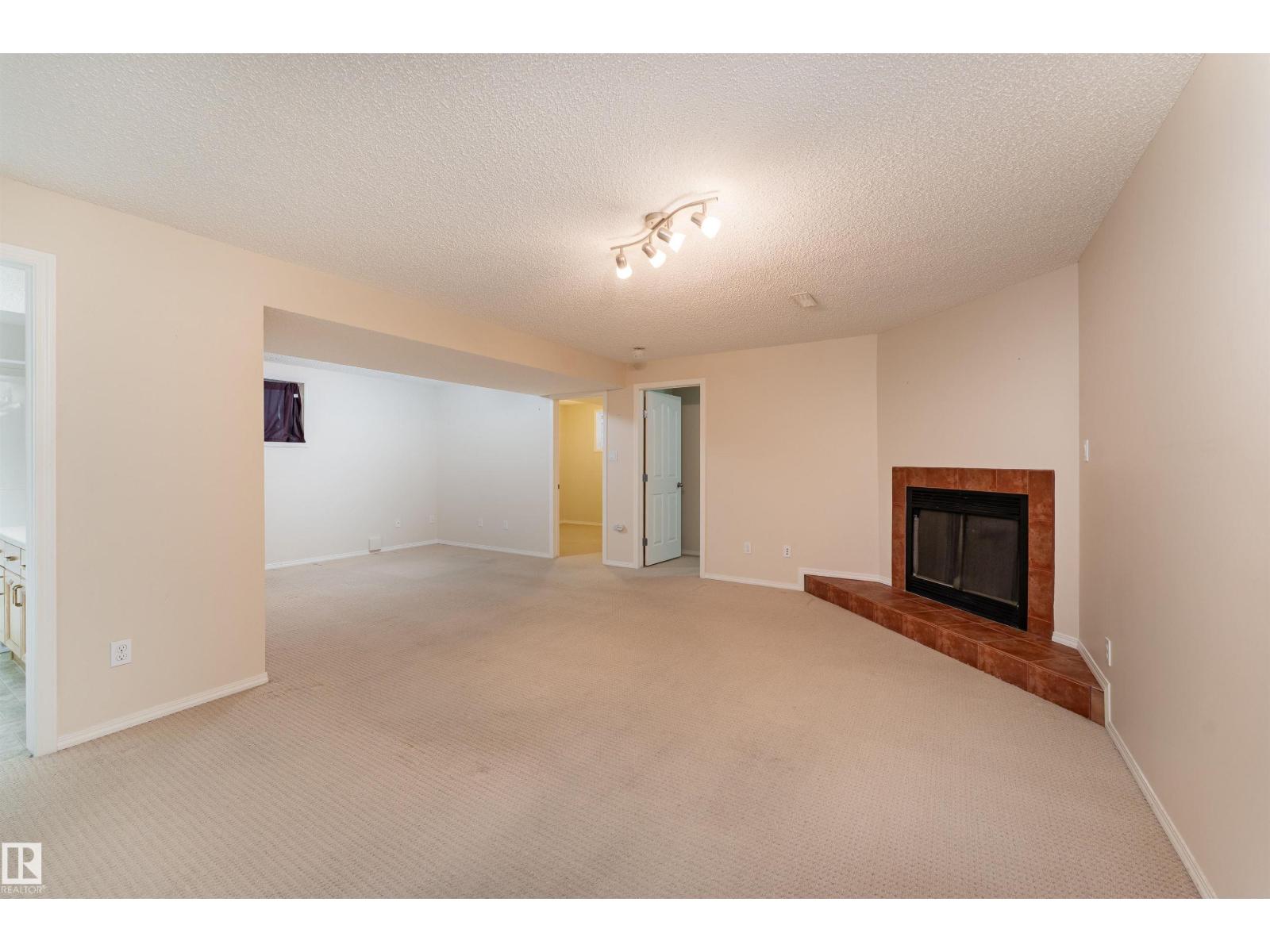 812 BARNES LINK SW - 25