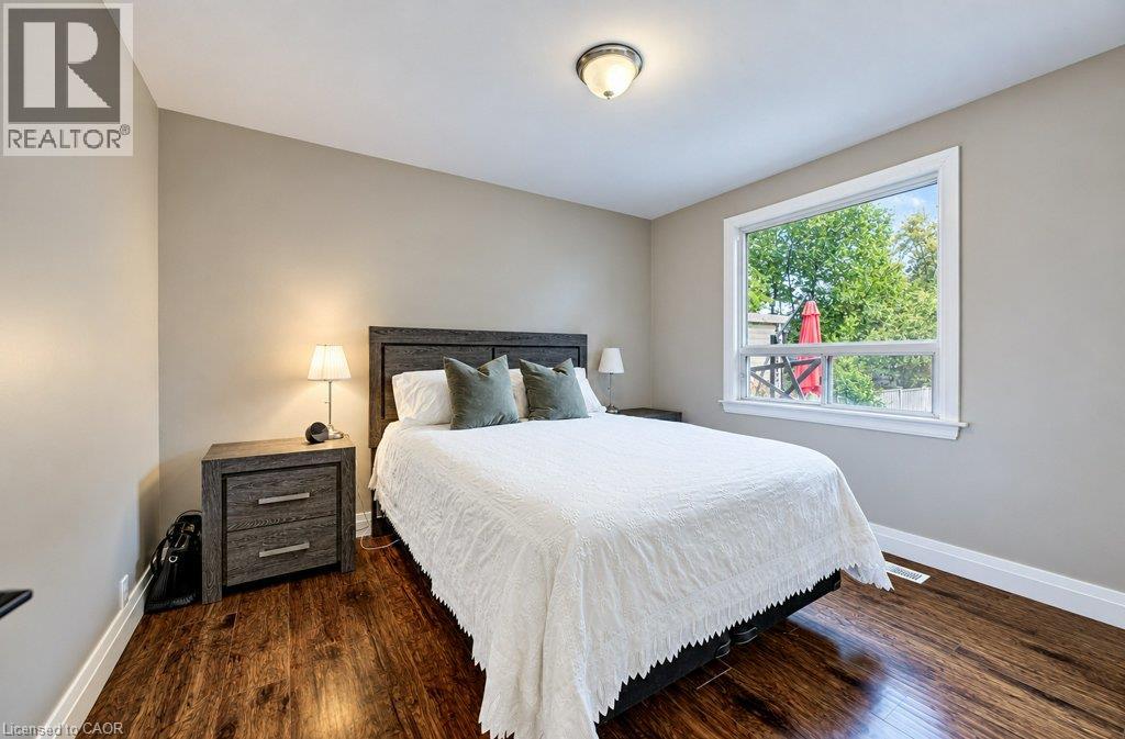 37 MARGARET Avenue N - 16