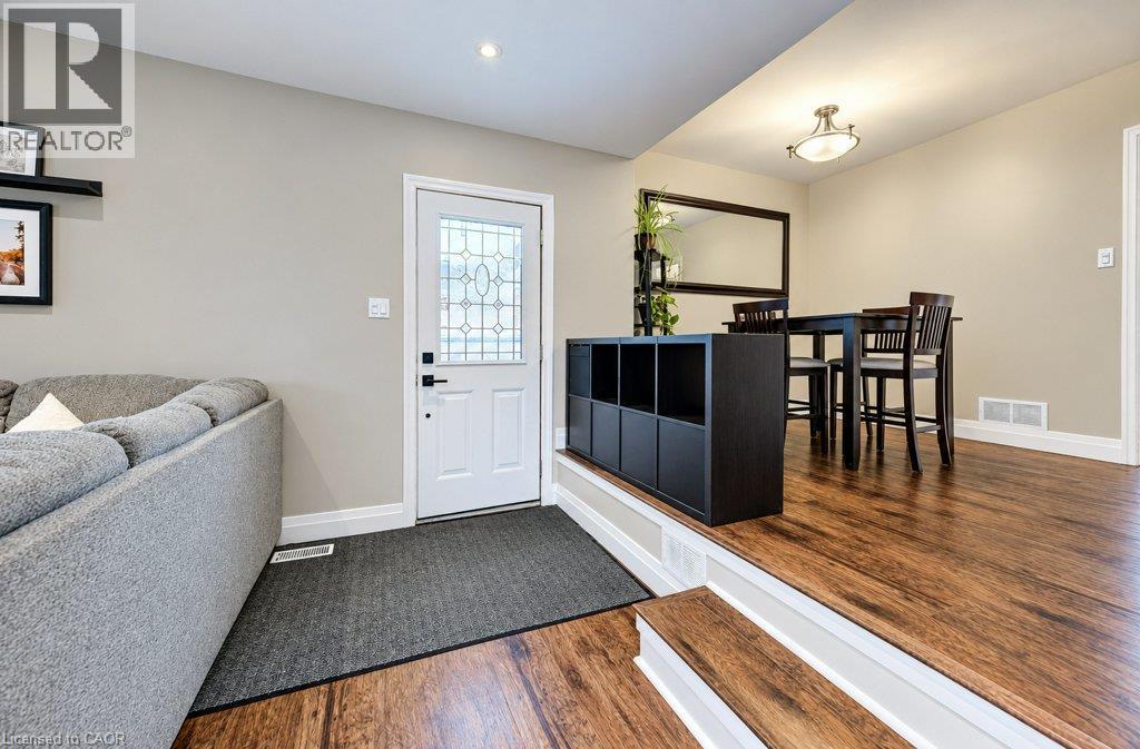 37 MARGARET Avenue N - 25