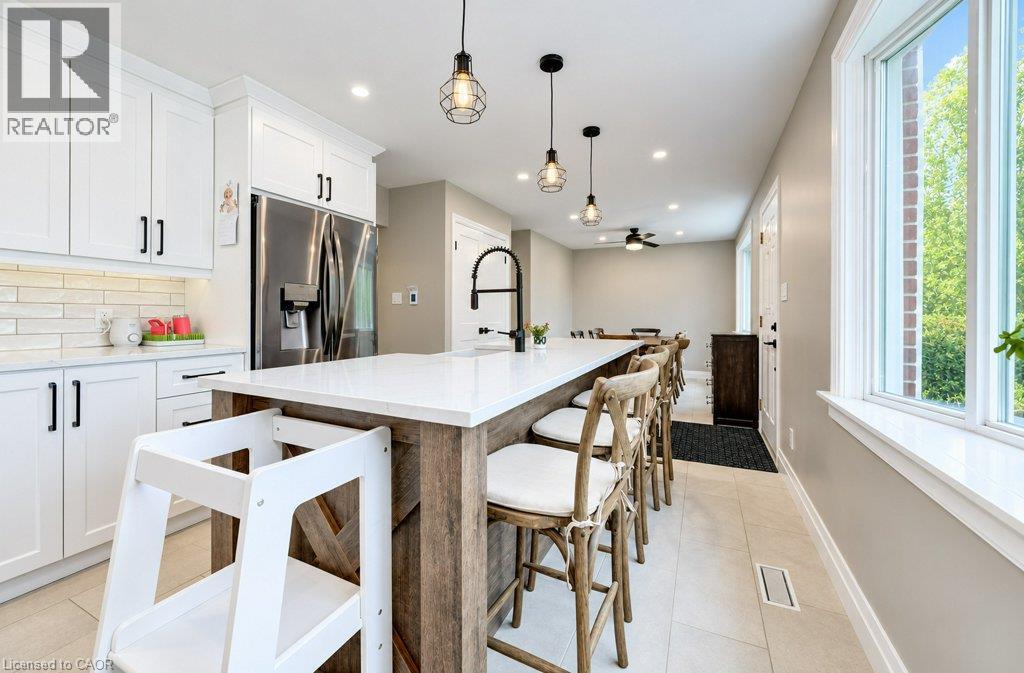 37 MARGARET Avenue N - 7
