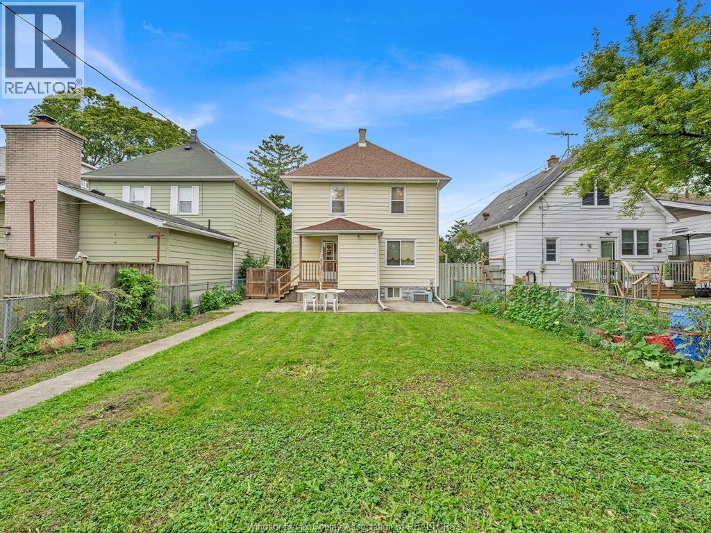 877 PIERRE AVENUE - Image 49