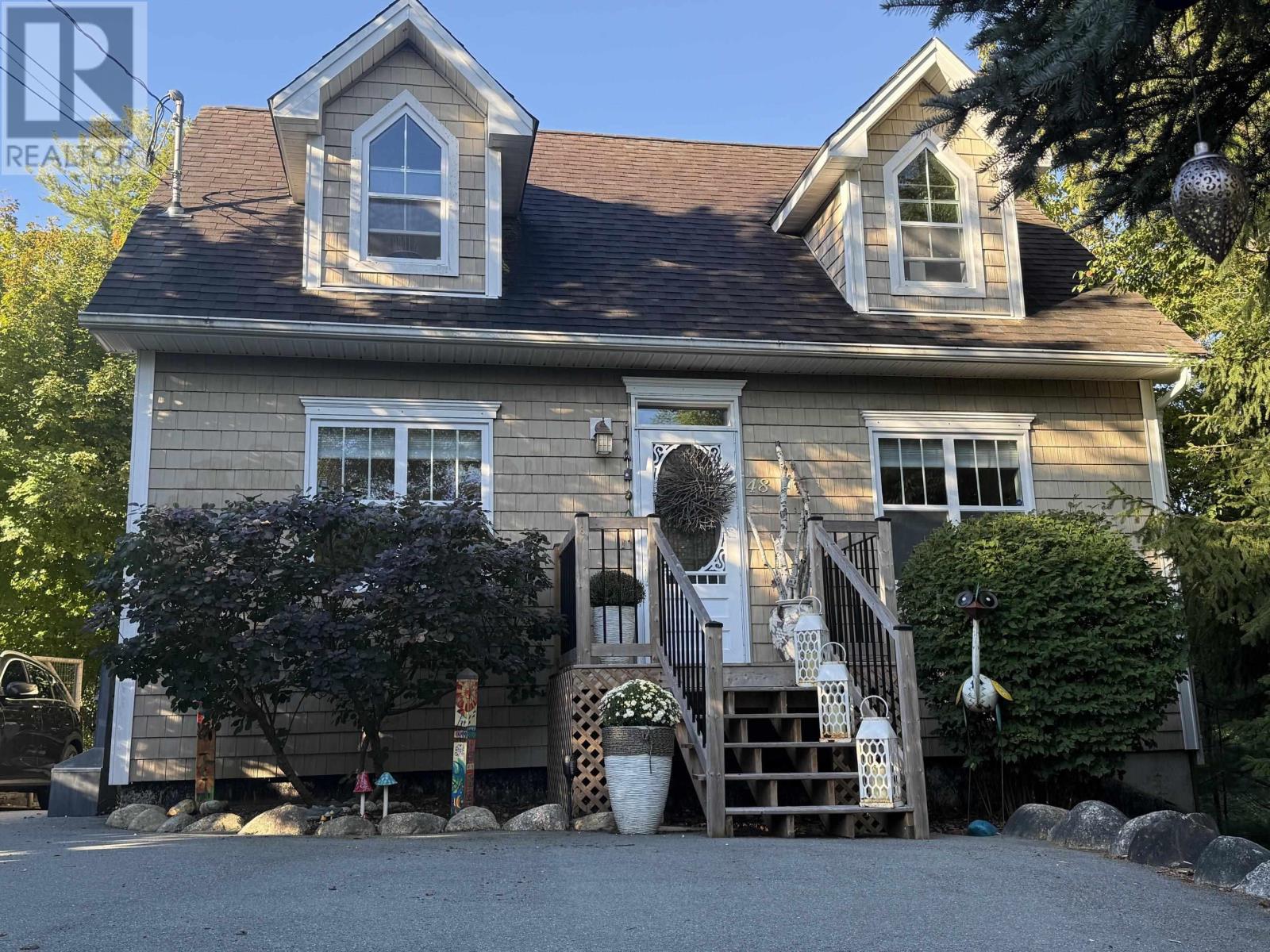 48 Pond Street - 1