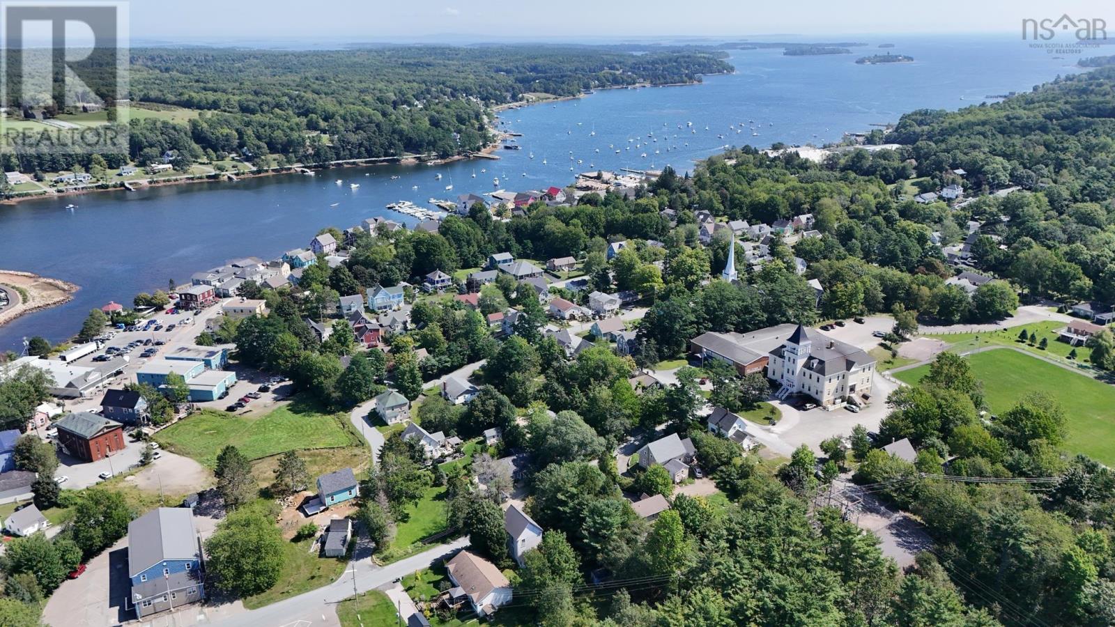 48 Pond Street - 39