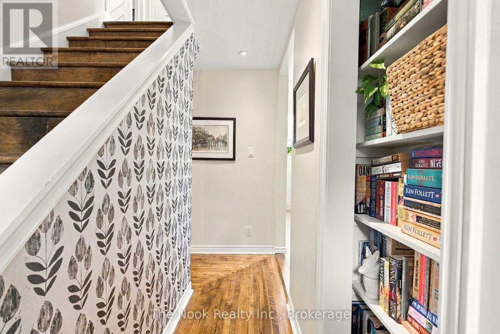 120 ADMIRAL ROAD - 31