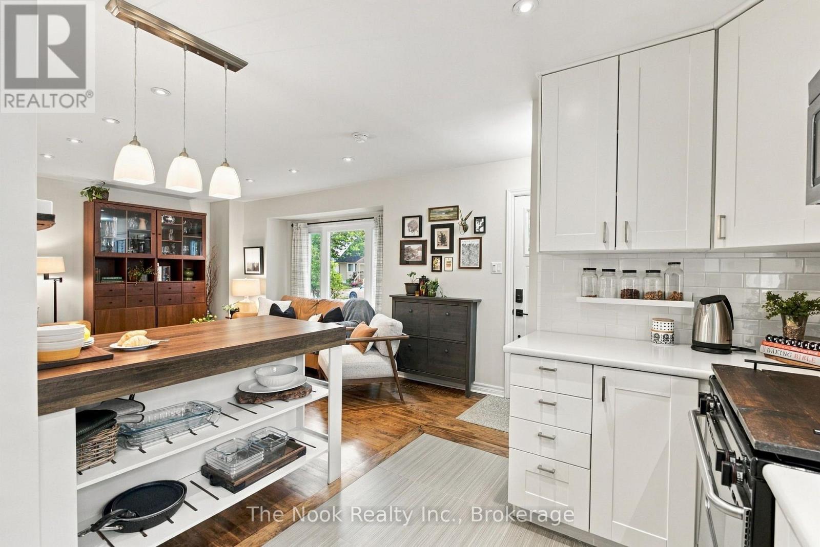 120 ADMIRAL ROAD, Ajax (South East) — photo 4