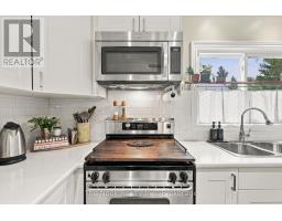Dining room - 120 Admiral Road, Ajax, ON L1S2P1 Photo 6