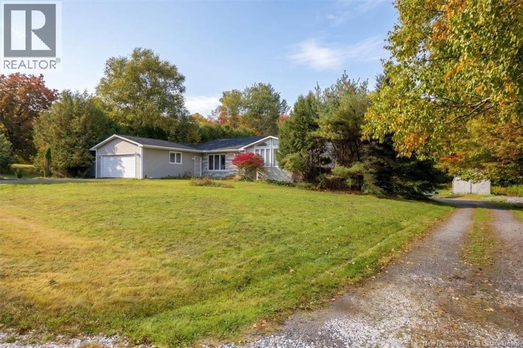 4 Hughes Crescent - 1