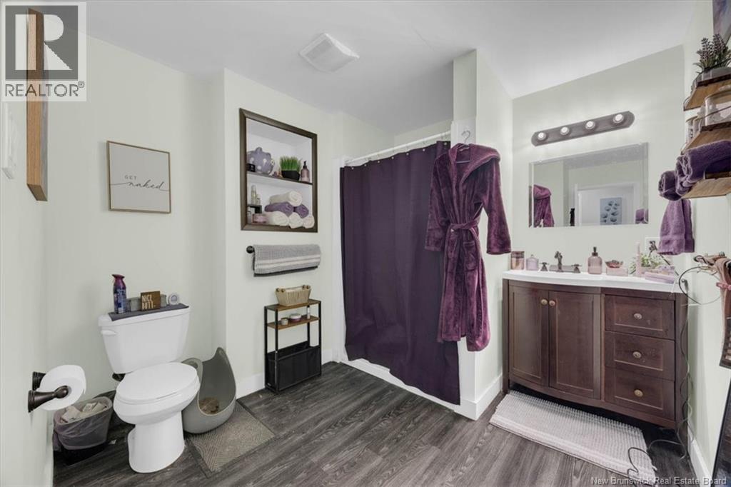 4 Hughes Crescent - 24