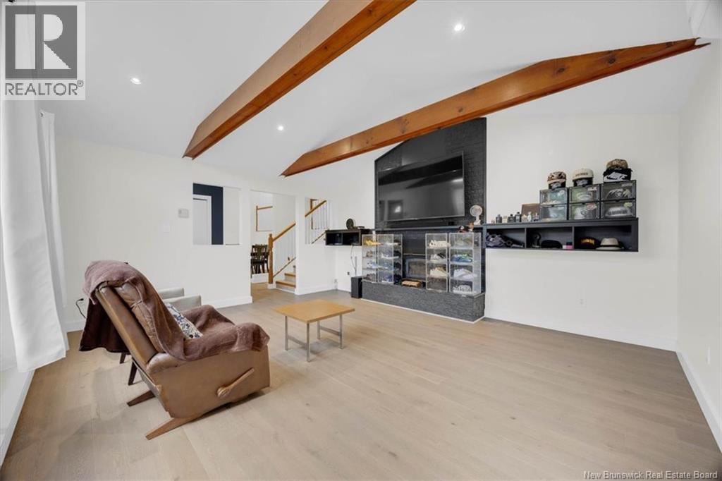 4 Hughes Crescent - 7