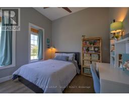 4 Brooklawn Drive, Lambton Shores, ON N0M1T0 Photo 16