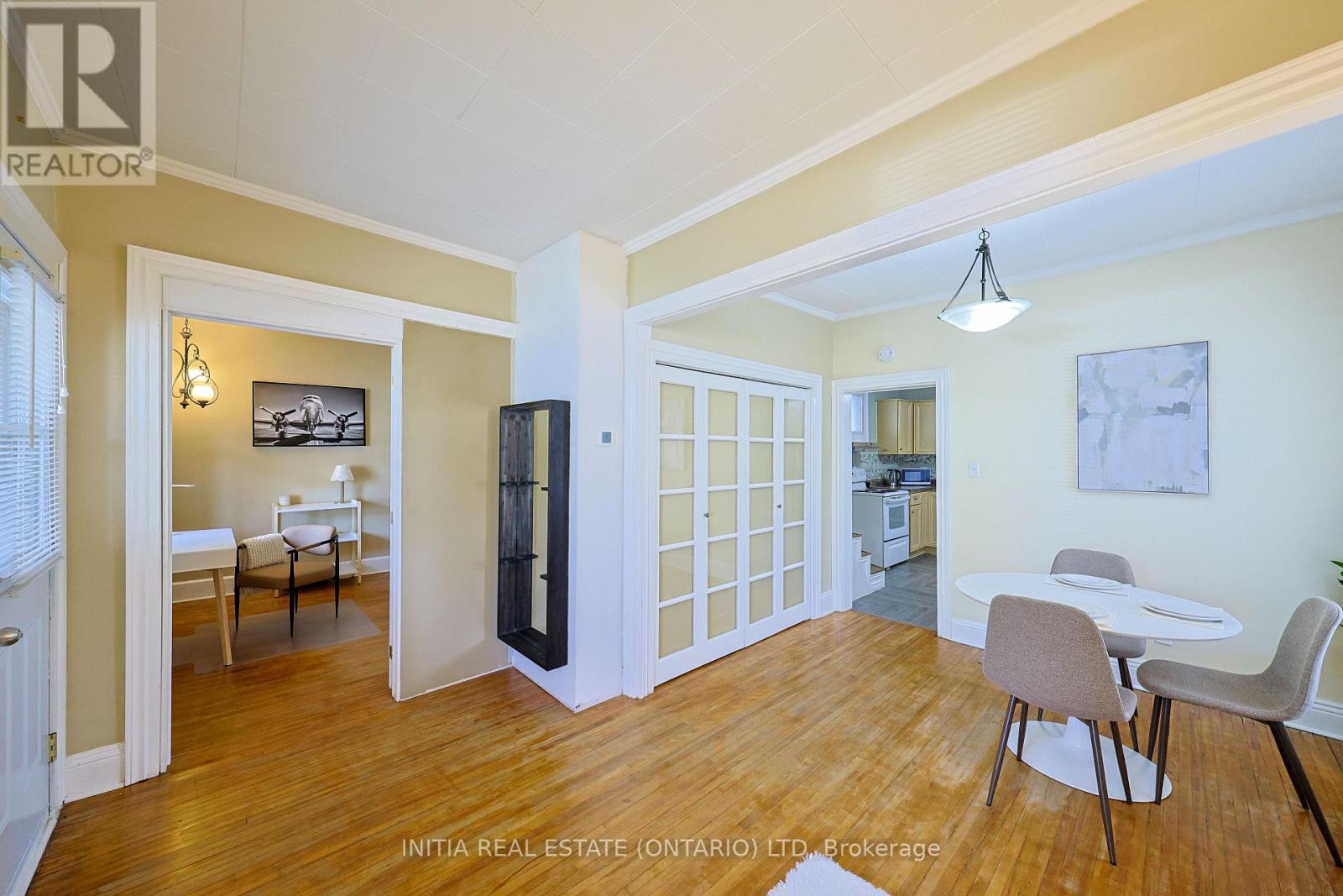221 BRIGHT STREET - 9
