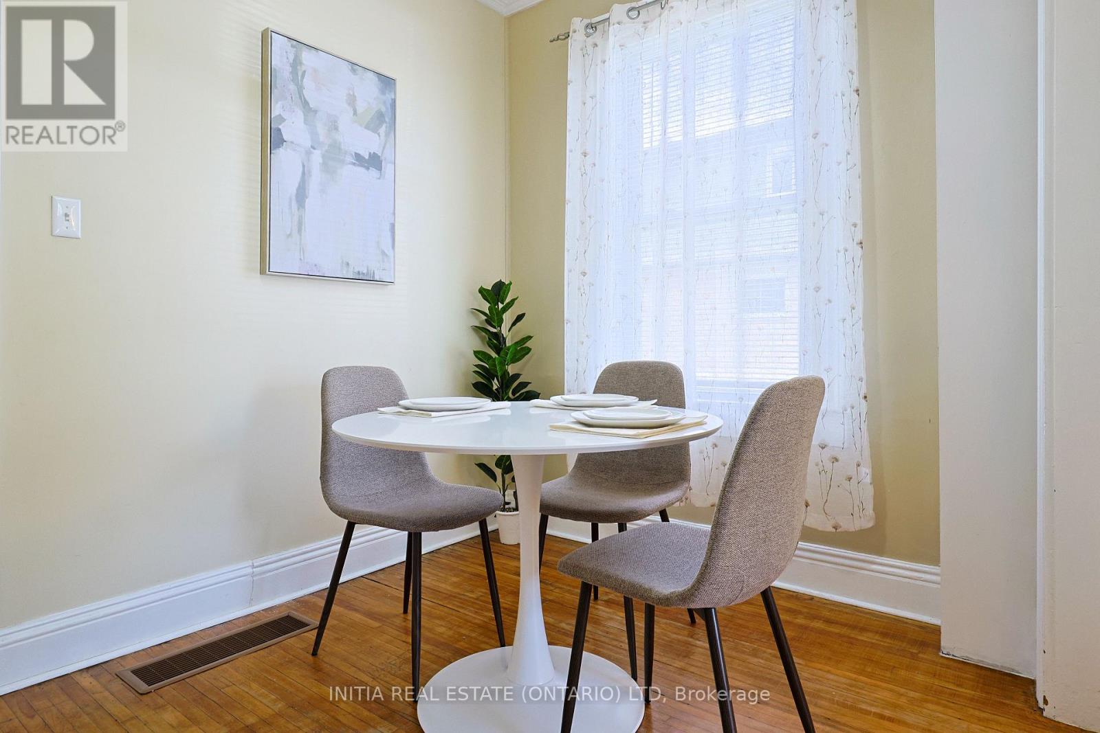 221 BRIGHT STREET - Image 11