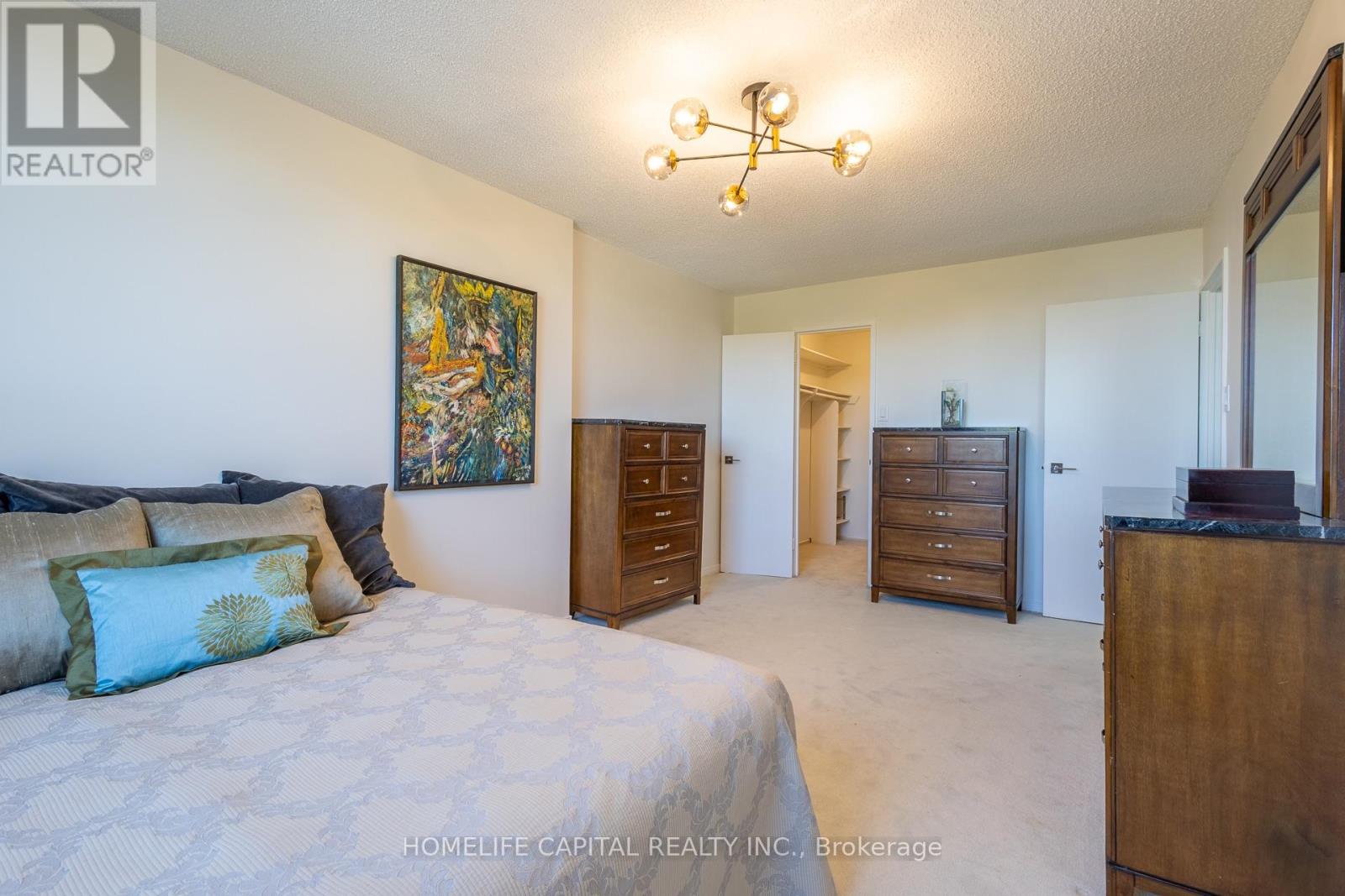#408 665 BATHGATE DRIVE - 17