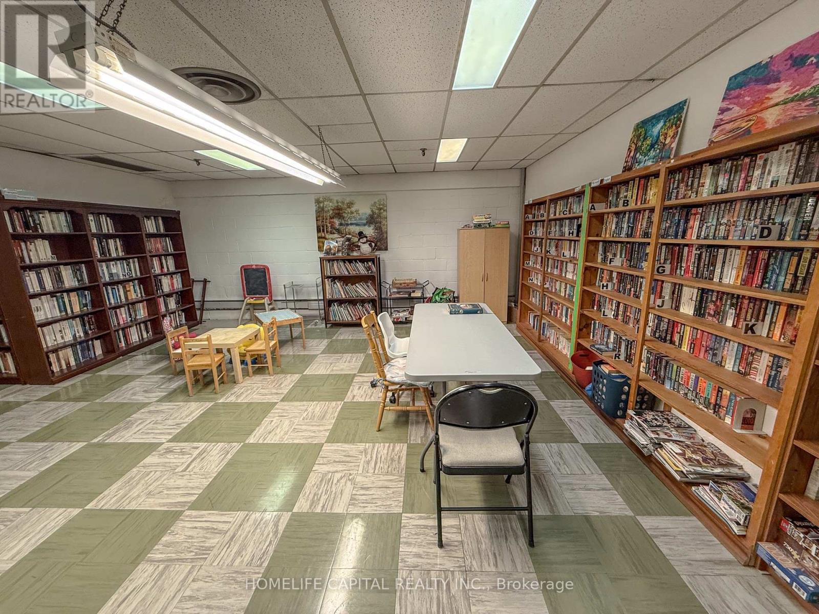#408 665 BATHGATE DRIVE - 41