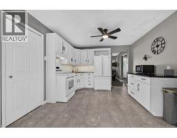 9 Magellan Drive, photo 10