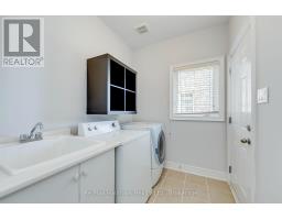 2241 Adirondak Trail, Oakville, ON L6M4W4 Photo 18