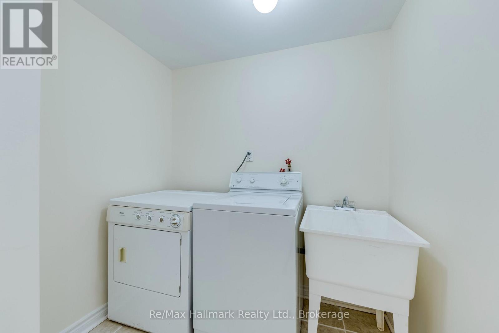 2241 ADIRONDAK TRAIL - Image 46