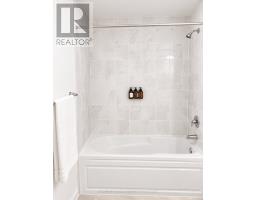 6 Sedgemoor Street, Whitby, ON L1P0M3 Photo 12