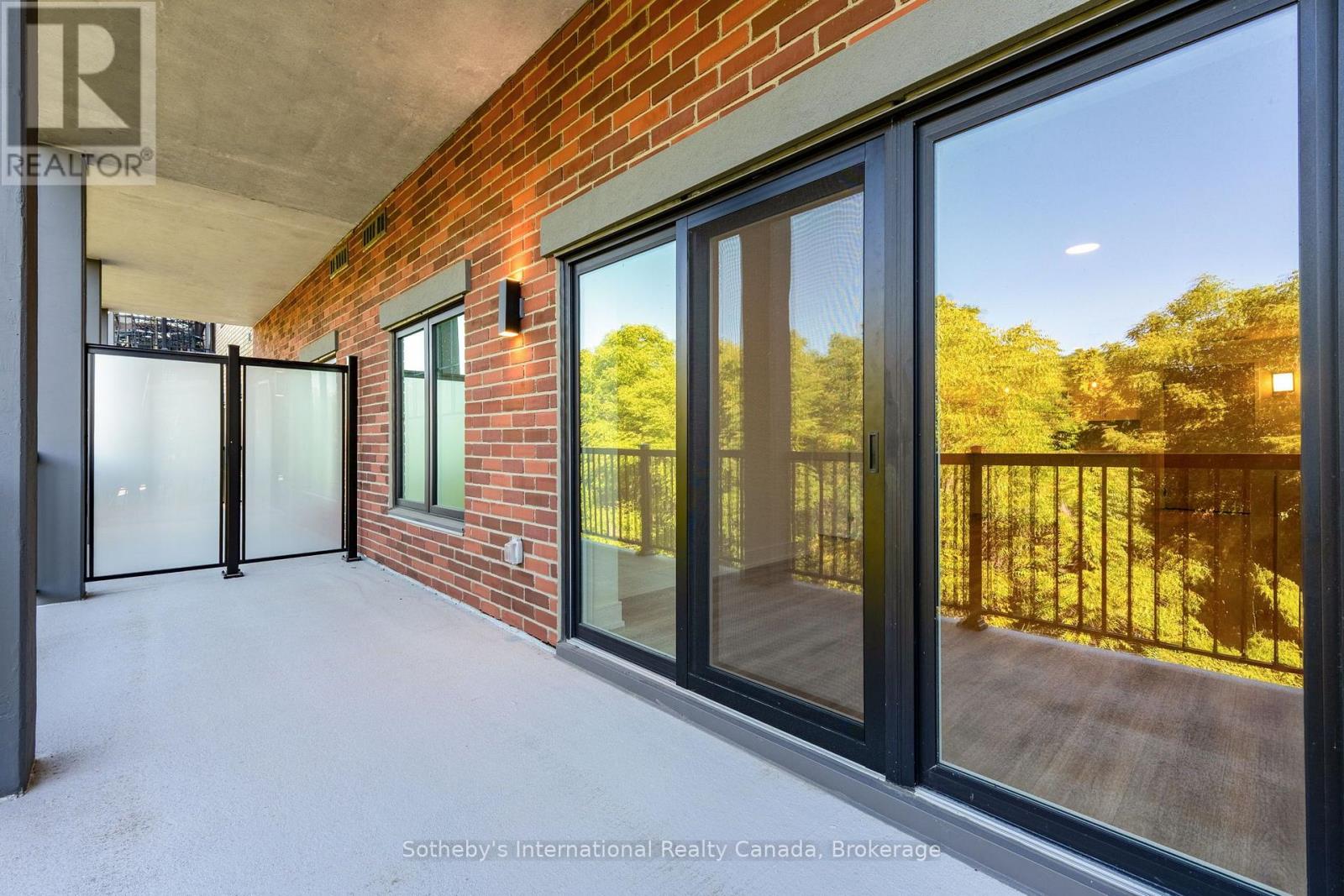 #316 121 MARY STREET - Image 21
