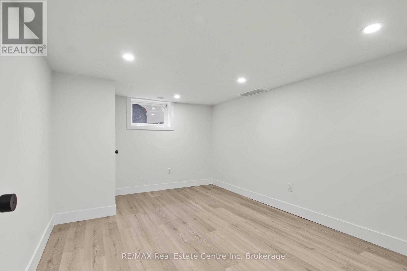 223 MARGARET AVENUE - Image 27