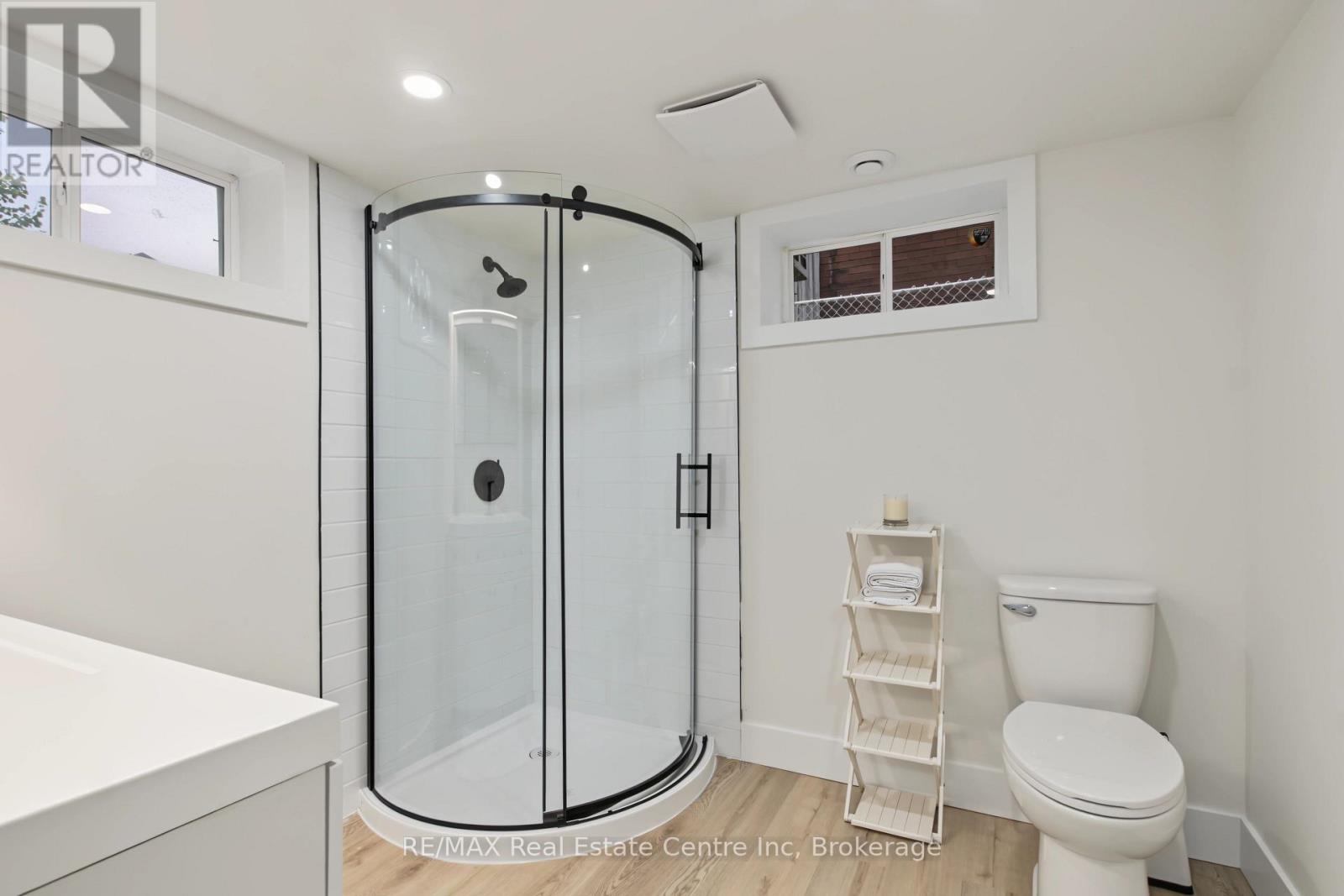 223 MARGARET AVENUE - Image 31