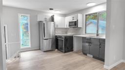 Laundry room - 673 Patricia Avenue, Winnipeg, MB R3T3A8 Photo 8