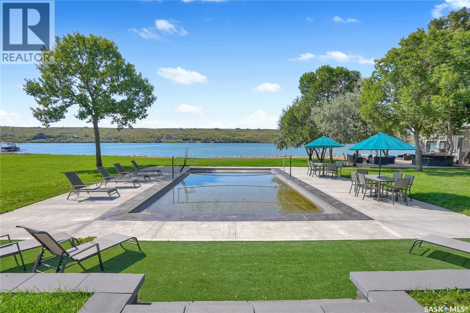 203 North Shore DRIVE - 66
