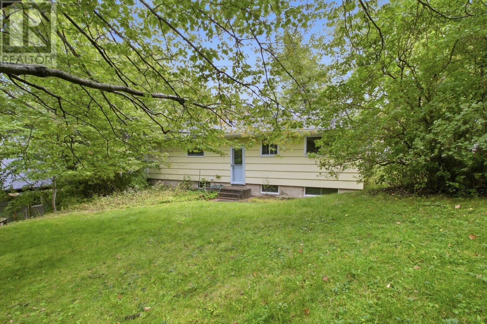 49 Tremont Drive - Image 32