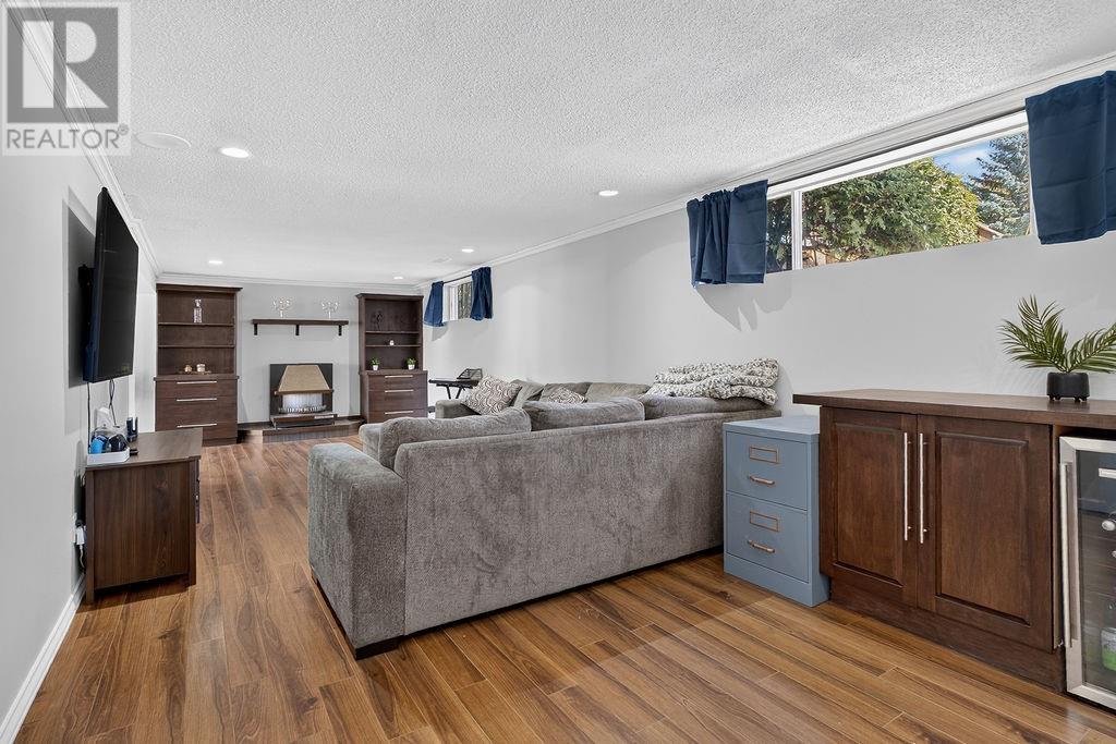 4241 Addy Crescent - Image 22