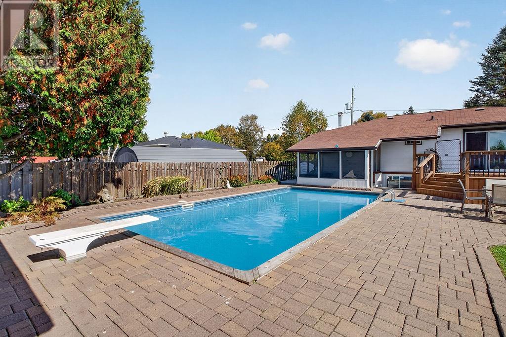 4241 Addy Crescent - Image 36