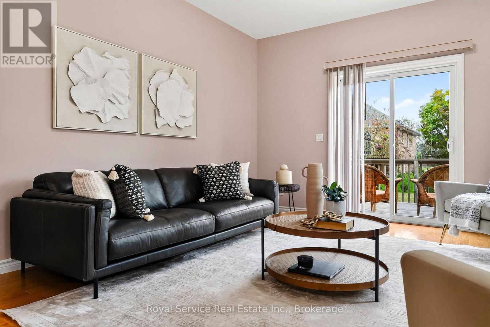 38 Finch Drive, Belleville, ON photo 5