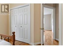 Bathroom - 38 Finch Drive, Belleville, ON K8P5M6 Photo 12