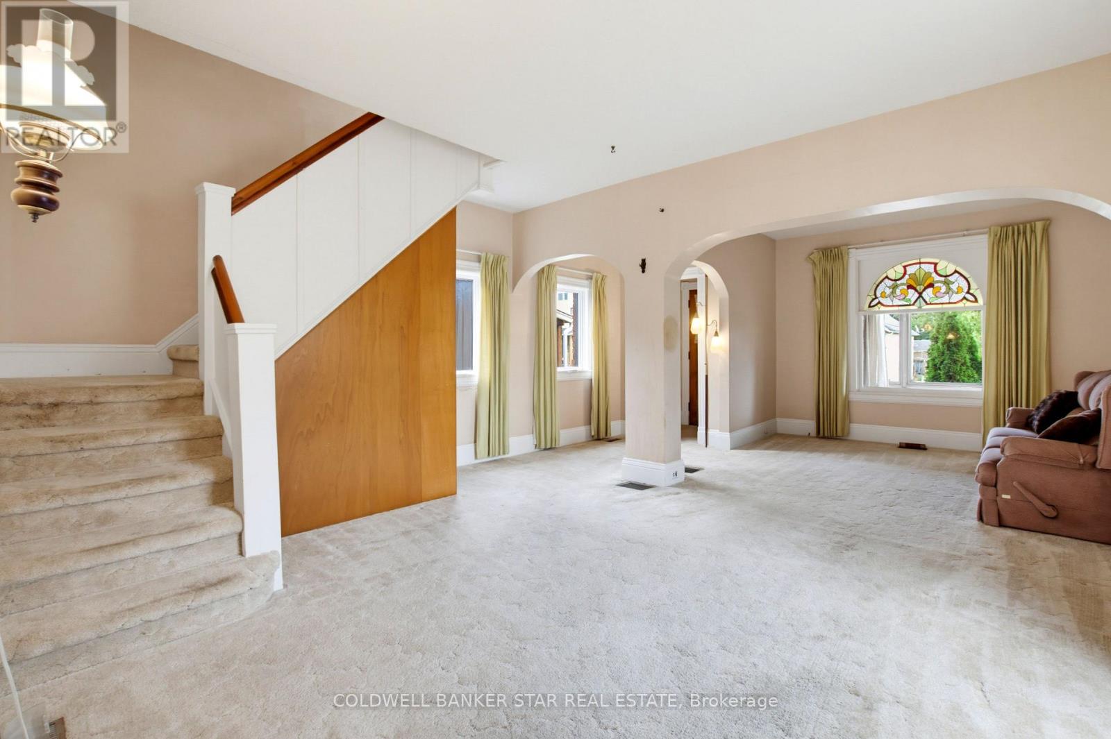 27 FOURTH AVENUE - 14