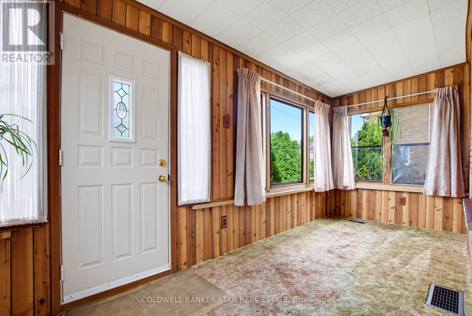 27 FOURTH AVENUE - Image 4