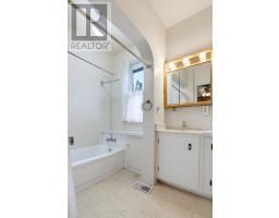 27 Fourth Avenue, St  Thomas, ON N5R4H1 Photo 21