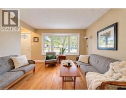104 Weichel Street, Kitchener, ON N2M2A6 Photo 24