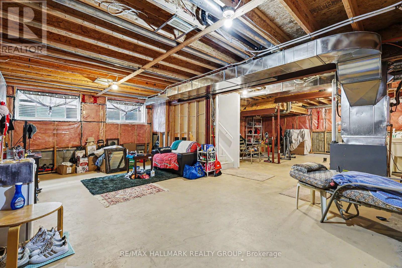 118 HOLLOWBROOK DRIVE - Image 18
