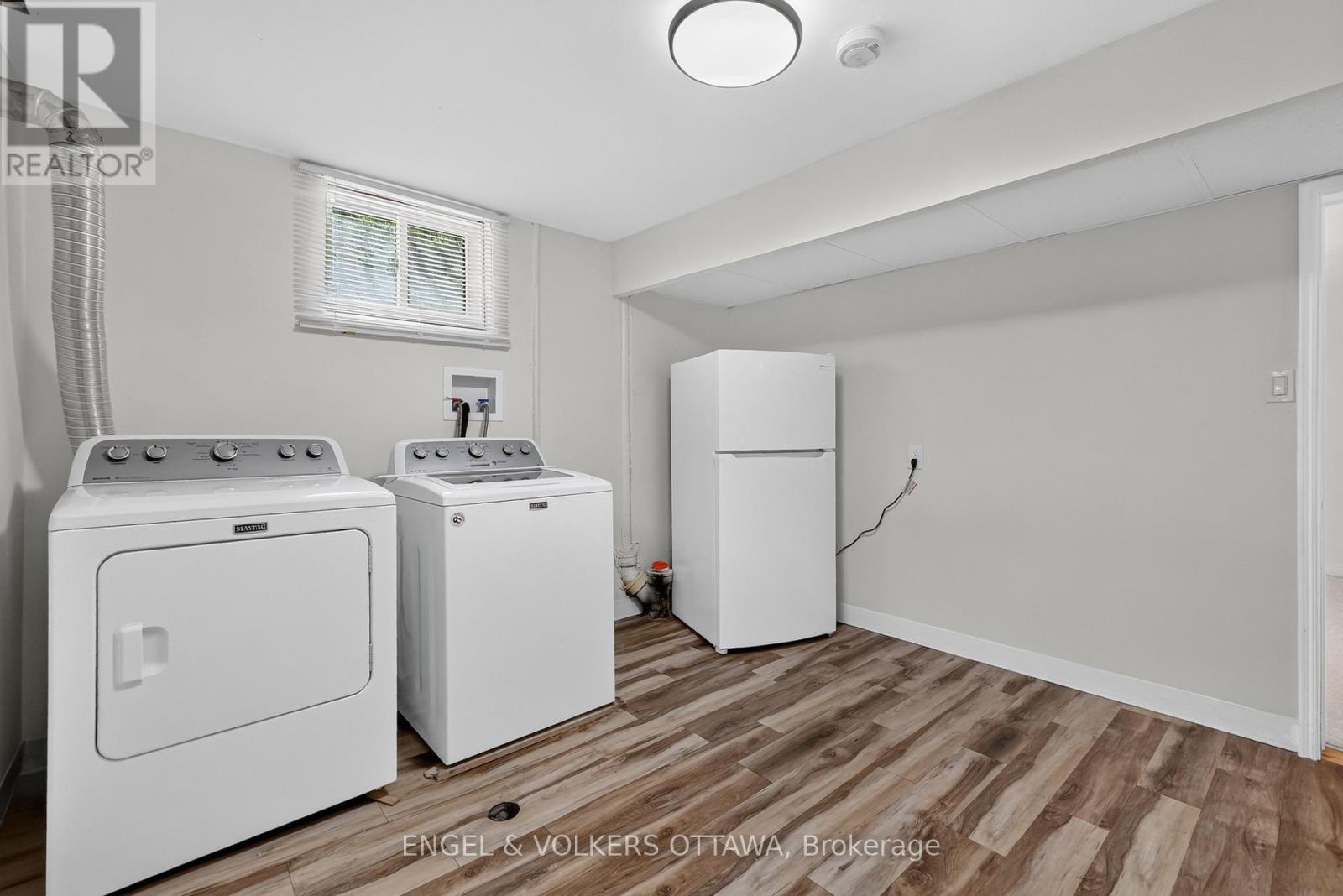1238 ST. PAUL AVENUE - Image 43