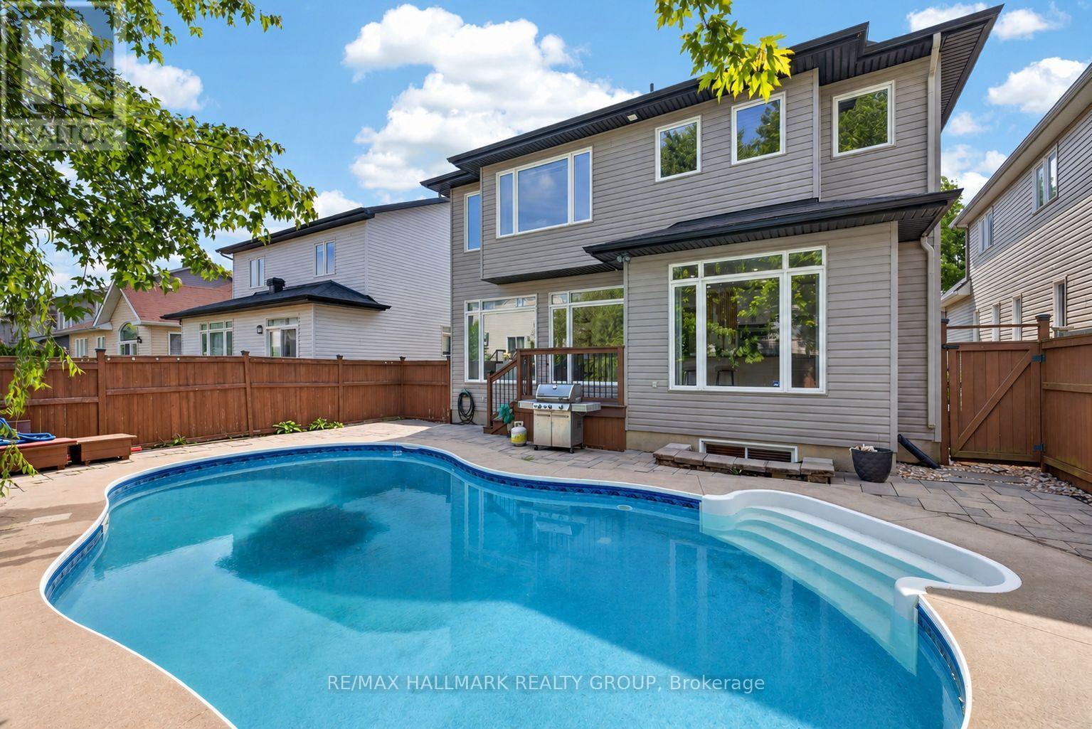520 MAZARI CRESCENT - 50