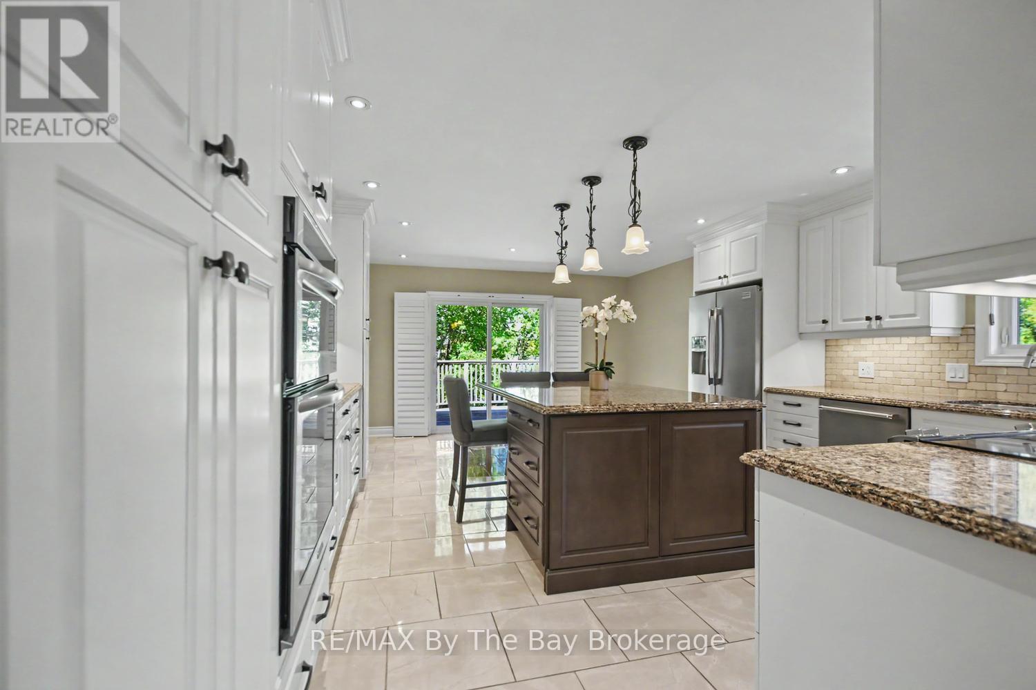 33 TELFER ROAD - 14