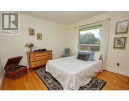 212 Hallett Avenue, Whitby, ON L1N5K8 Photo 10